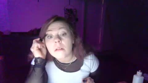 posionedxpeach online show from October 24, 2025, 1:13 am