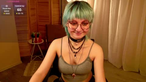 Snapshot of powderofgun chatting on May 4, 2026, 8:16 pm powderofgun online show from May 4, 2026, 8:16 pm