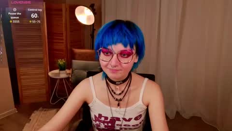 Snapshot of powderofgun chatting on May 21, 2026, 8:16 pm powderofgun online show from May 21, 2026, 8:16 pm