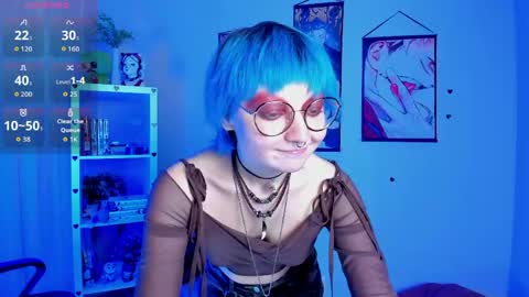 Snapshot of powderofgun chatting on June 3, 2026, 8:14 pm powderofgun online show from June 3, 2026, 8:14 pm