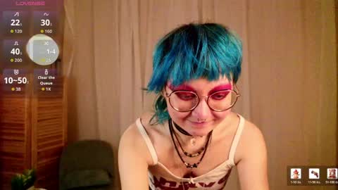 Snapshot of powderofgun chatting on June 6, 2026, 8:24 pm powderofgun online show from June 6, 2026, 8:24 pm