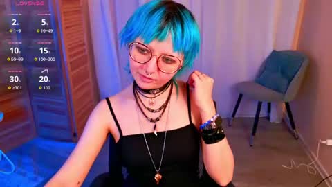 Snapshot of powderofgun chatting on June 11, 2026, 9:13 pm powderofgun online show from June 11, 2026, 9:13 pm
