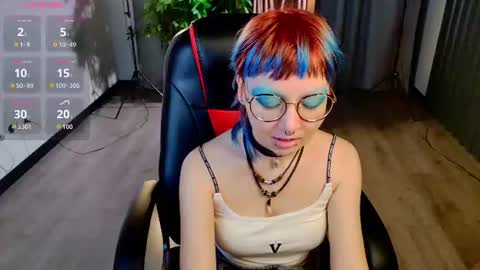 Snapshot of powderofgun chatting on July 16, 2026, 8:37 pm powderofgun online show from July 16, 2026, 8:37 pm