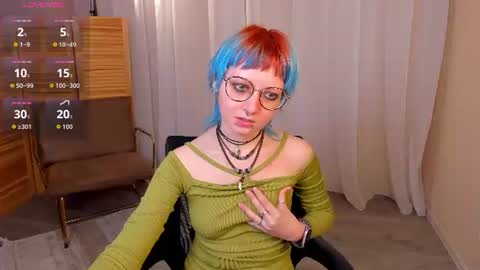 Snapshot of powderofgun chatting on July 22, 2026, 8:33 pm powderofgun online show from July 22, 2026, 8:33 pm