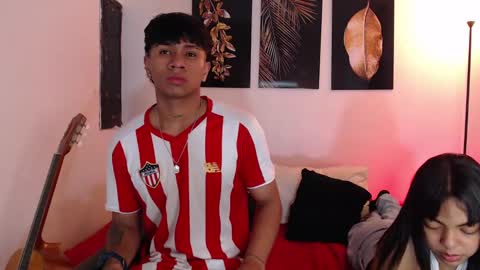 Snapshot of power_hot18 chatting on December 18, 2024, 2:10 am ALEX Y ALEXA online show from December 18, 2024, 2:10 am