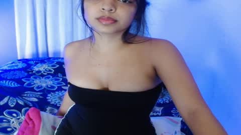 Snapshot of power_hot18 chatting on January 19, 2026, 5:00 am ALEX Y ALEXA online show from January 19, 2026, 5:00 am