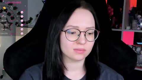 Robyn online show from January 18, 2026, 12:31 pm