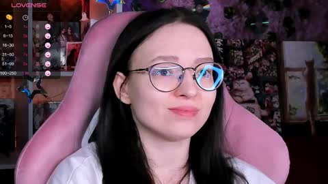 Snapshot of power_robynn chatting on June 8, 2026, 4:51 pm Robyn online show from June 8, 2026, 4:51 pm