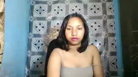 LARISSAH online show from April 13, 2026, 3:34 am