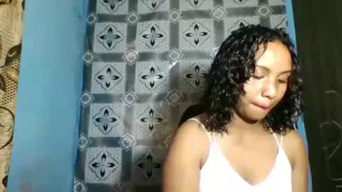LARISSAH online show from April 16, 2026, 4:13 am