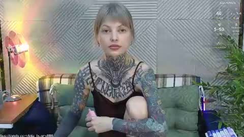 Snapshot of powerrr_ chatting on June 27, 2026, 6:40 am Lola online show from June 27, 2026, 6:40 am