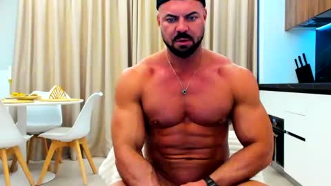 powership_hotmuscle online show from June 12, 2026, 5:56 pm