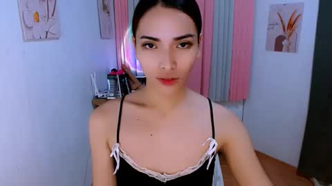 Snapshot of preciosa_banks69 chatting on May 13, 2026, 1:19 pm preciosa_banks69 online show from May 13, 2026, 1:19 pm