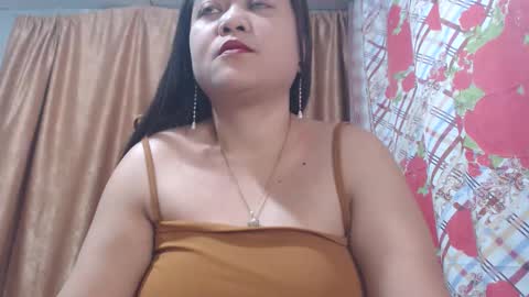 precious0088 online show from April 27, 2026, 1:25 am