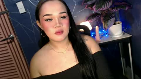Snapshot of precious_ariah chatting on August 2, 2026, 1:31 pm Just PRECIOUS online show from August 2, 2026, 1:31 pm