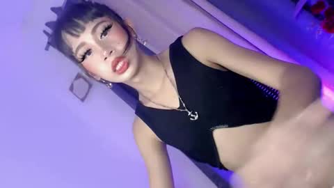 GODDESS PRECIOUS online show from September 10, 2025, 10:59 am