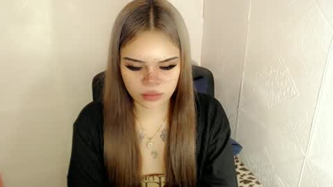 Snapshot of preciousangel69xxx chatting on February 17, 2025, 5:10 pm MAXXINE online show from February 17, 2025, 5:10 pm