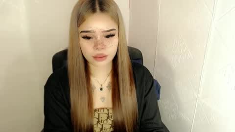 Snapshot of preciousangel69xxx chatting on March 4, 2025, 3:33 am MAXXINE online show from March 4, 2025, 3:33 am