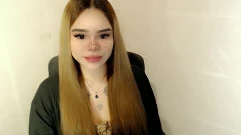 MAXXINE online show from March 22, 2026, 2:48 am