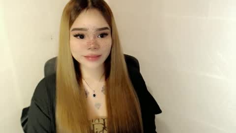 MAXXINE online show from March 24, 2026, 5:12 am