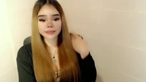 Snapshot of preciousangel69xxx chatting on May 18, 2026, 4:07 am MAXXINE online show from May 18, 2026, 4:07 am