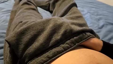 Snapshot of precumz98 chatting on September 19, 2025, 9:48 pm Precumz online show from September 19, 2025, 9:48 pm