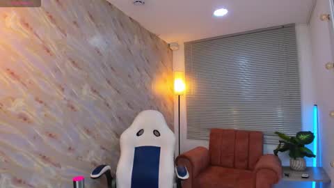 Luna online show from March 3, 2026, 11:27 am