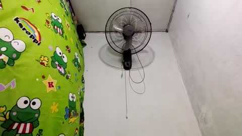 Snapshot of preetydinah chatting on December 19, 2024, 9:06 pm Dinah online show from December 19, 2024, 9:06 pm