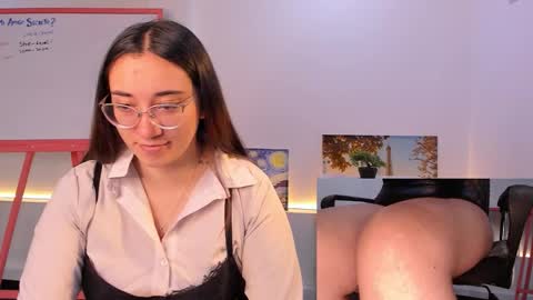 Snapshot of press_anykey chatting on November 19, 2025, 12:05 pm Camila online show from November 19, 2025, 12:05 pm