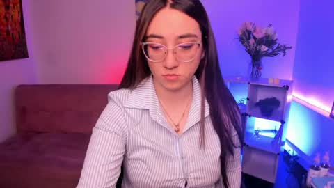 Snapshot of press_anykey chatting on June 15, 2026, 12:29 pm Camila online show from June 15, 2026, 12:29 pm