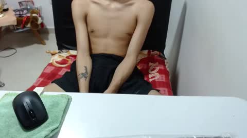 Snapshot of pressure_xxx_420 chatting on January 22, 2025, 8:40 am PRESSURE online show from January 22, 2025, 8:40 am