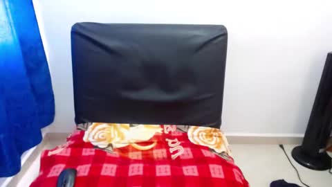 Snapshot of pressure_xxx_420 chatting on February 8, 2025, 2:49 pm PRESSURE online show from February 8, 2025, 2:49 pm