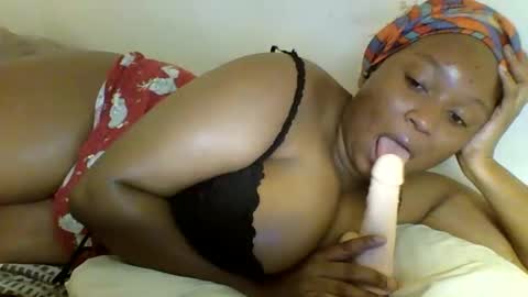 Prettie diva online show from January 14, 2026, 9:52 pm