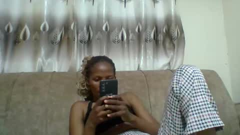 Snapshot of prettie_petitee chatting on April 4, 2026, 6:27 pm prettie_petitee online show from April 4, 2026, 6:27 pm