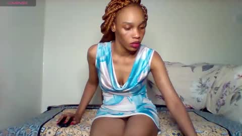 Snapshot of pretty253 chatting on May 19, 2026, 3:40 pm pretty253 online show from May 19, 2026, 3:40 pm