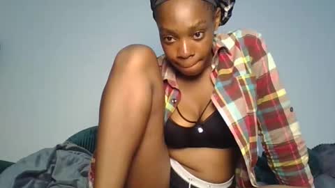 Snapshot of pretty8871 chatting on April 23, 2026, 7:52 am Pretty online show from April 23, 2026, 7:52 am