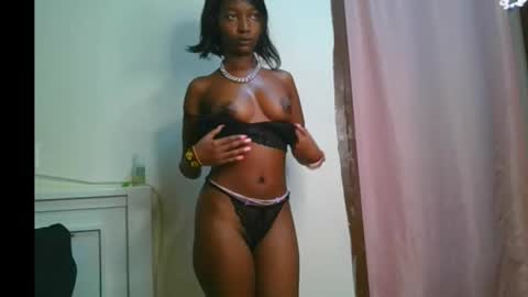 Snapshot of pretty__lisa chatting on January 14, 2026, 11:38 am pretty__lisa online show from January 14, 2026, 11:38 am