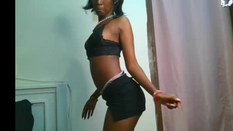 Snapshot of pretty__lisa chatting on January 31, 2026, 11:14 pm pretty__lisa online show from January 31, 2026, 11:14 pm