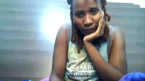 Snapshot of pretty_ass07 chatting on July 19, 2026, 8:18 am pretty_ass07 online show from July 19, 2026, 8:18 am