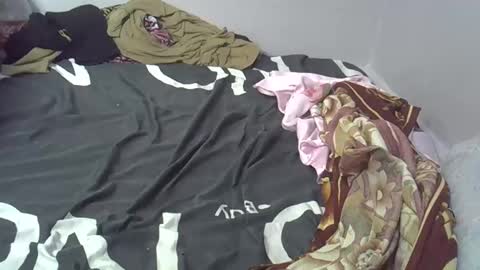 pretty_barbz online show from March 3, 2025, 2:26 am