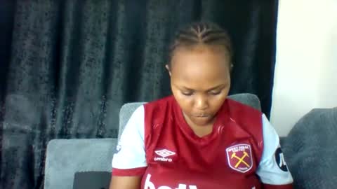 Snapshot of pretty_dee1 chatting on May 10, 2026, 6:57 pm pretty_dee1 online show from May 10, 2026, 6:57 pm