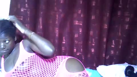pretty_ebby online show from June 28, 2026, 12:11 pm
