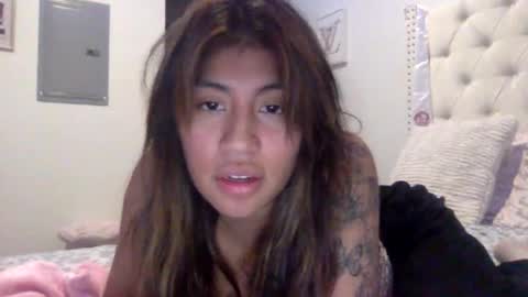 pretty_girl828687 online show from April 14, 2026, 5:24 am