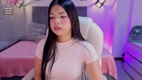 pretty online show from July 25, 2026, 1:15 am