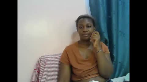 pretty_kylah online show from October 4, 2025, 8:45 am
