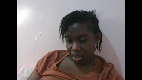 pretty_kylah online show from November 9, 2025, 12:03 pm