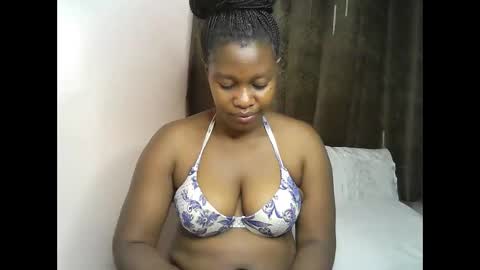 Snapshot of pretty_kylah chatting on May 12, 2026, 12:08 am pretty_kylah online show from May 12, 2026, 12:08 am