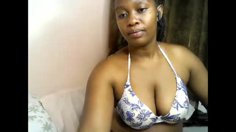 Snapshot of pretty_kylah chatting on May 22, 2026, 2:40 am pretty_kylah online show from May 22, 2026, 2:40 am