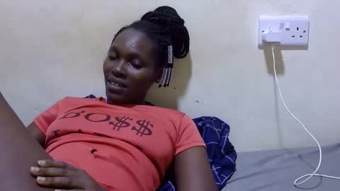 pretty_leila1 online show from April 30, 2026, 9:08 pm