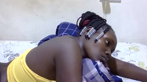 pretty_leila1 online show from May 1, 2026, 9:19 pm